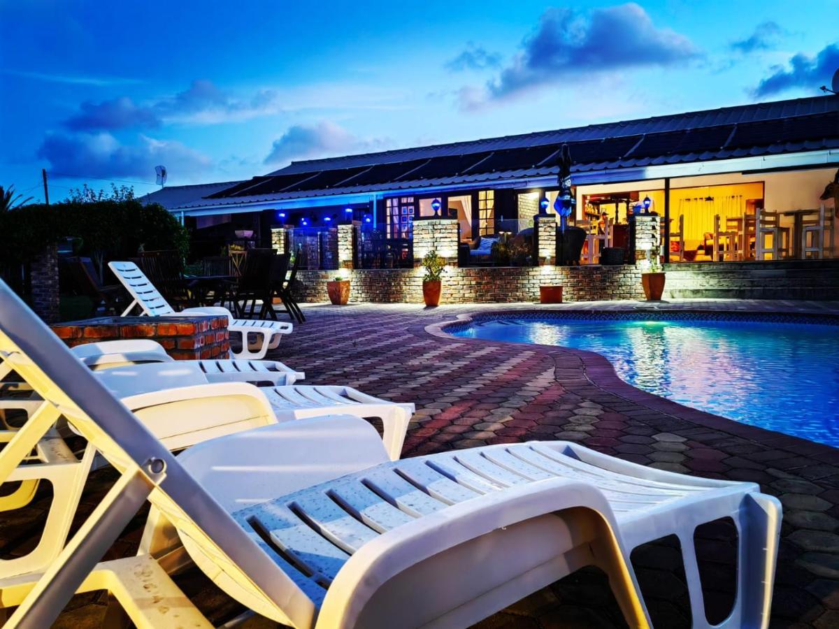 Aviators Paradise Guest House モーセル・ベイ エクステリア 写真