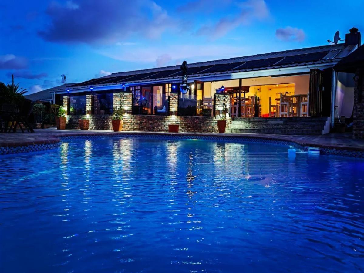 Aviators Paradise Guest House モーセル・ベイ エクステリア 写真