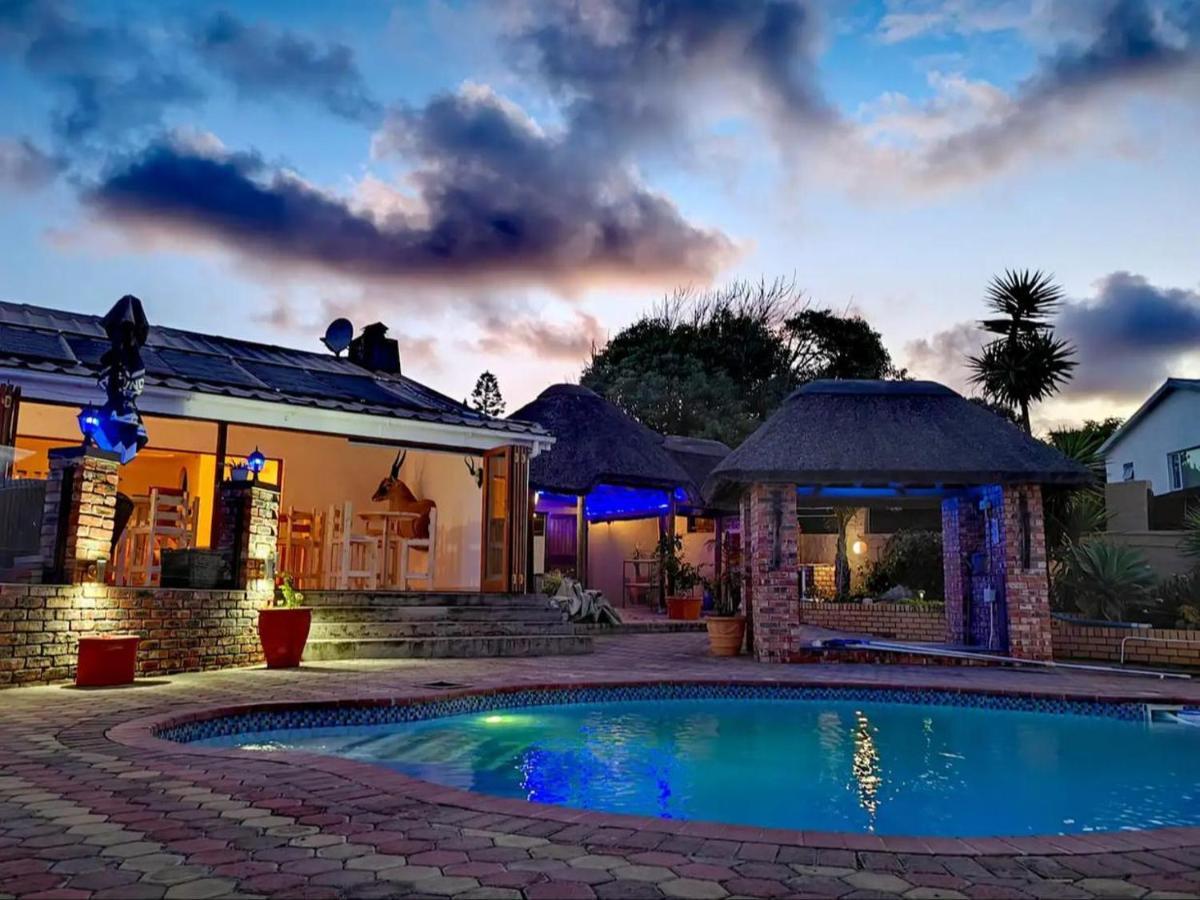 Aviators Paradise Guest House モーセル・ベイ エクステリア 写真